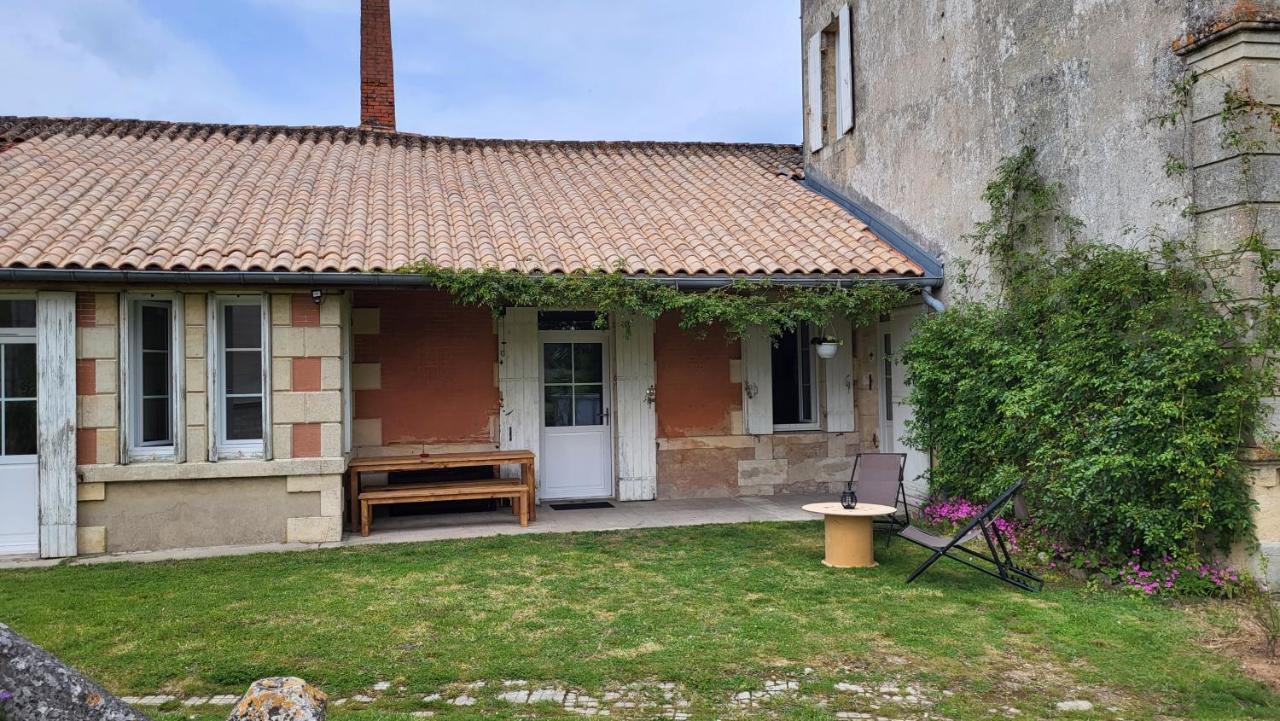 Du Domaine De Lussier *